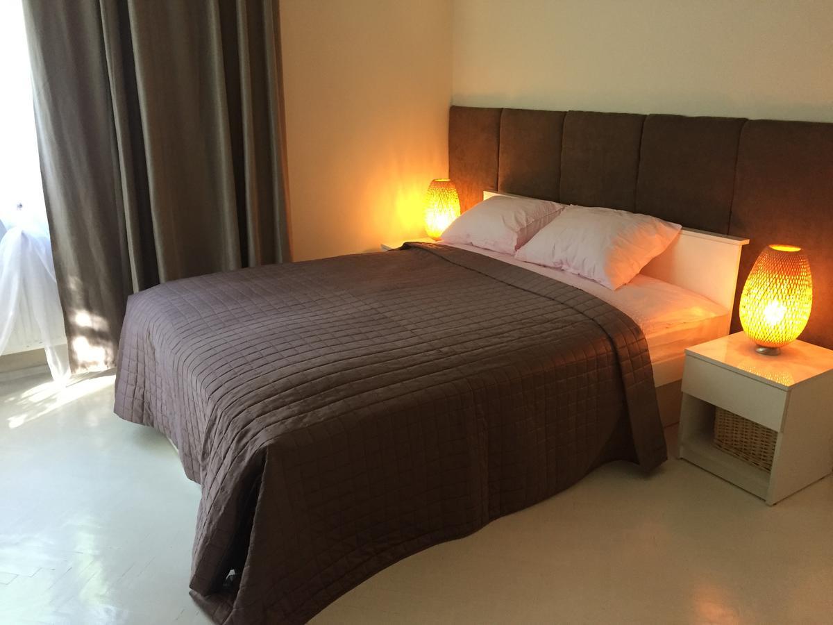 Chokolate Apartment Лвив Екстериор снимка