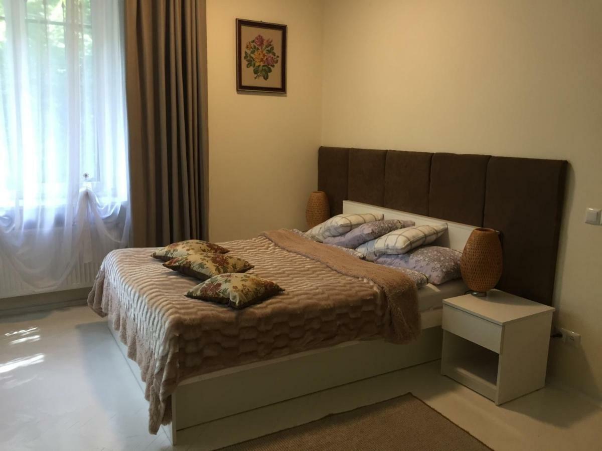 Chokolate Apartment Лвив Екстериор снимка